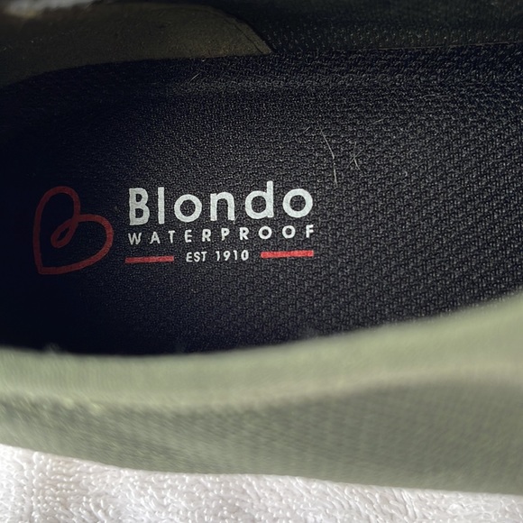 Blondo green slip on deck shoes - Picture 2 of 10